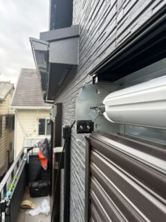 川口市でYKKAP製手動シャッターを電動化工事   #窓シャッター #電動化 #文化シャッター #ソムフィキット #防犯 #エアコン #効率アップ #花粉対策 #埼玉県