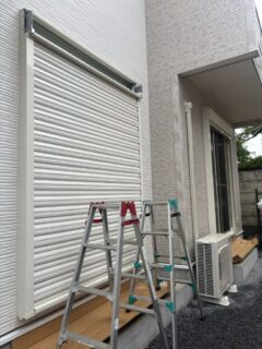 国分寺市でLIXIL製手動シャッター３台をソムフィキットで電動化